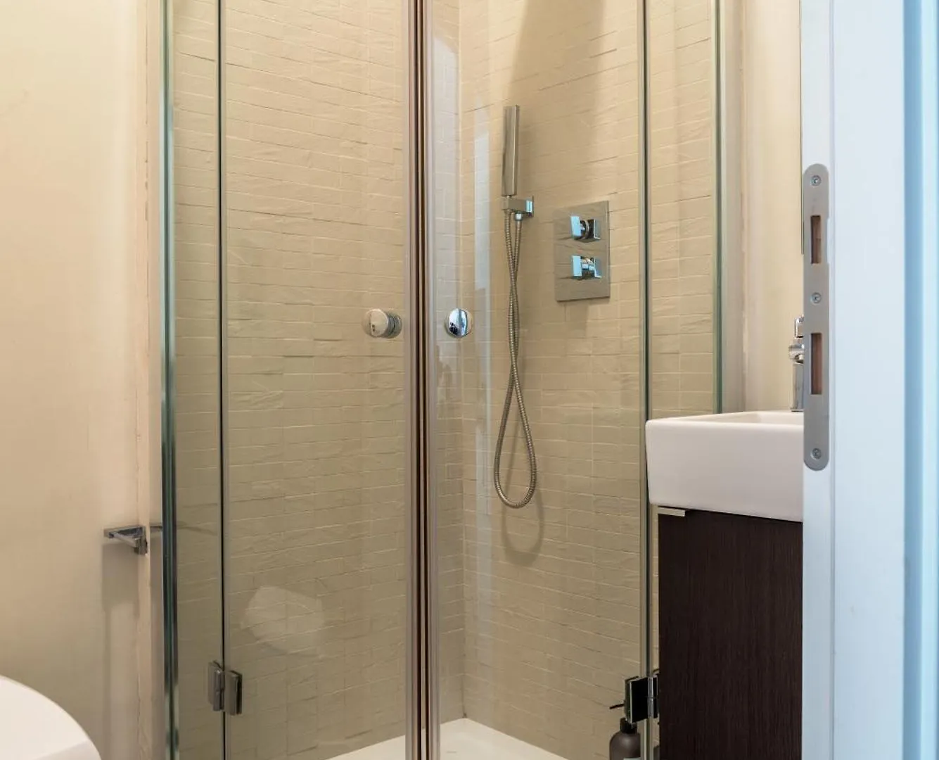 Alpigneto Apartment Roma